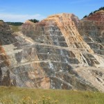 how to find gold mines